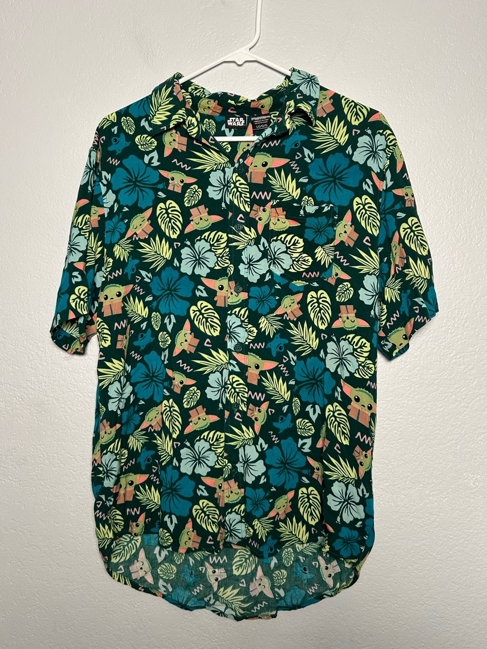Star Wars Grogu Mandalorian Green Tropical Print Short-Sleeve Button-Down Shirt